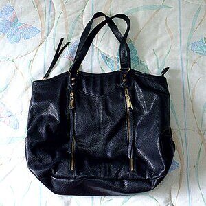 Juicy Couture Large shoulder bag in black.